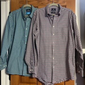 Like New!  2 Mens Stafford Regular Fit wrinkle free Oxford Long sleeve Shirts